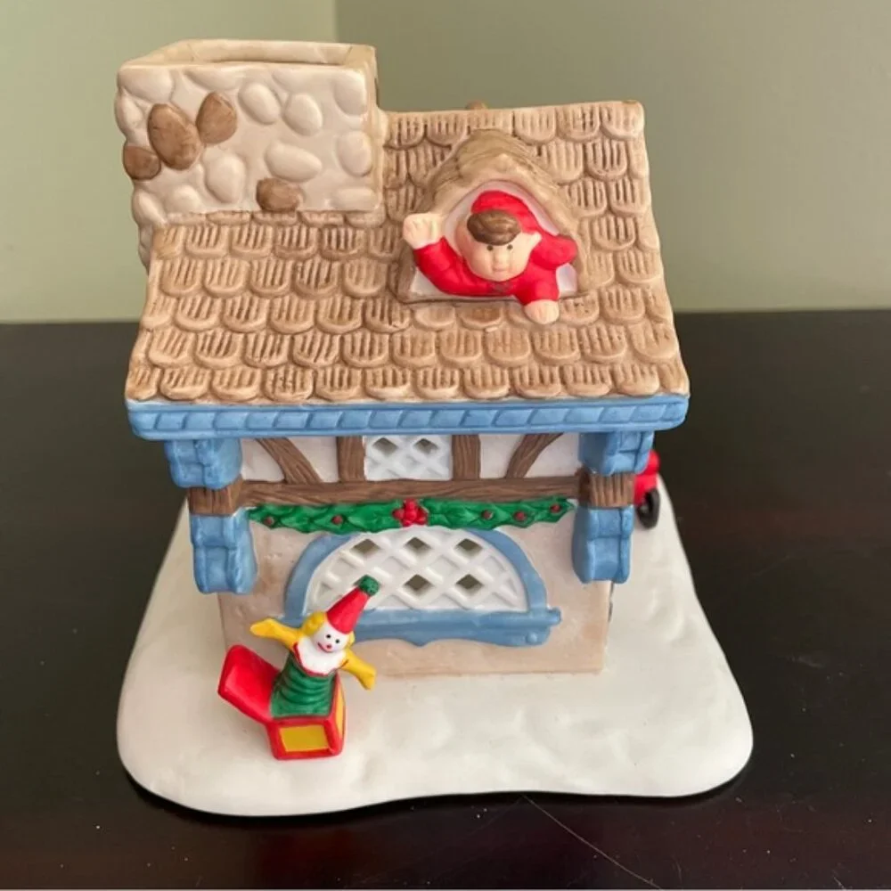 PartyLite Santa's Workshop Ceramic TeaLight Candle Christmas Village Elves P0269